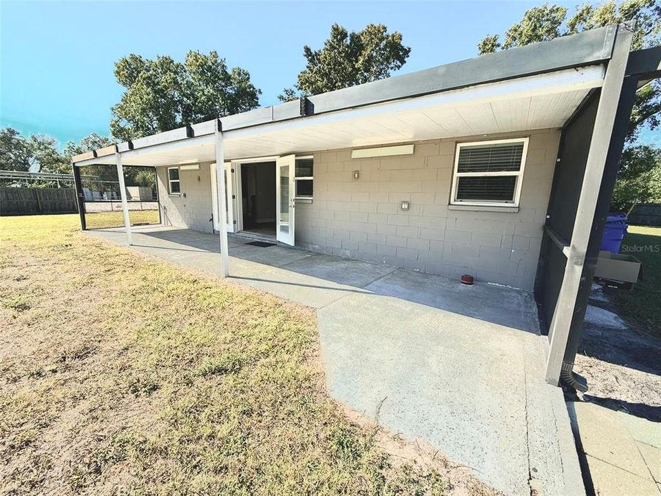 合同活跃: $699,900 (3 贝兹, 2 浴室, 1768 平方英尺)