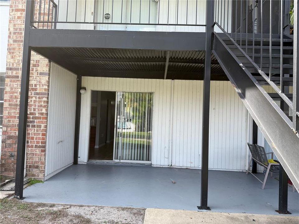 For Sale: $105,000 (1 beds, 1 baths, 728 Square Feet)