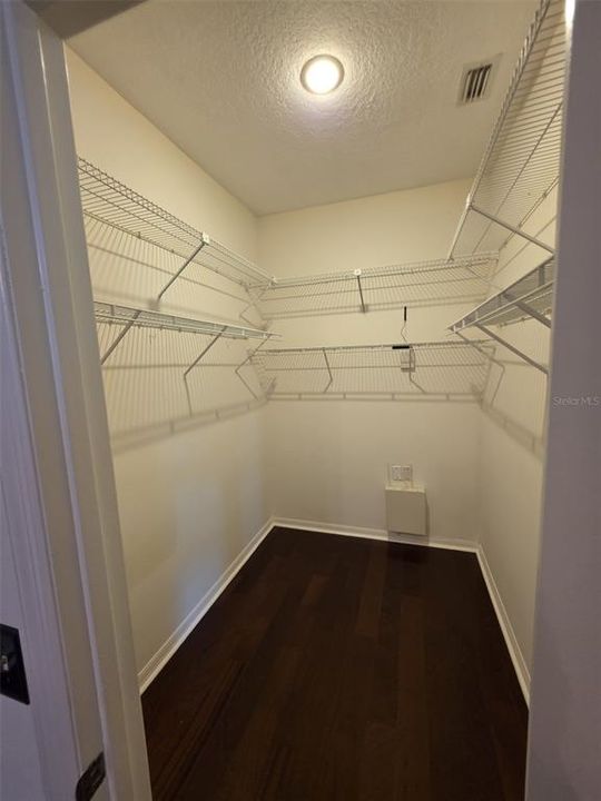 На продажу: $549,000 (3 спален, 2 ванн, 1690 Квадратных фут)