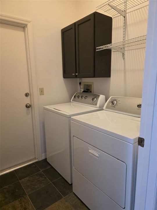 На продажу: $549,000 (3 спален, 2 ванн, 1690 Квадратных фут)