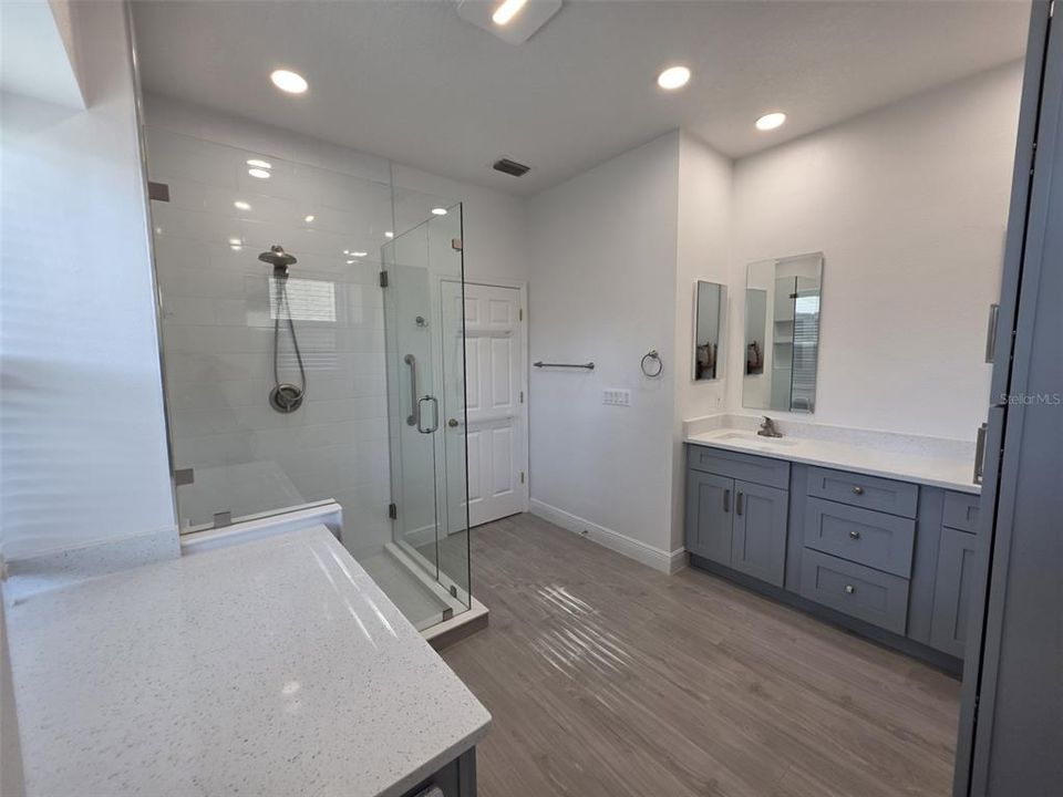 На продажу: $549,000 (3 спален, 2 ванн, 1690 Квадратных фут)