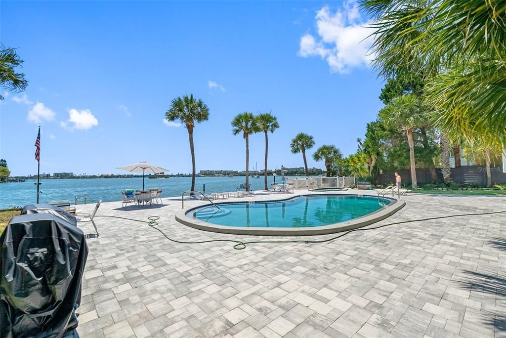 For Sale: $670,000 (3 beds, 2 baths, 1310 Square Feet)