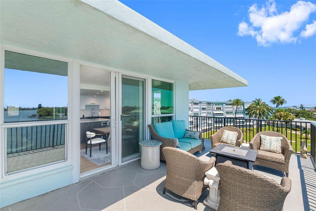 For Sale: $670,000 (3 beds, 2 baths, 1310 Square Feet)