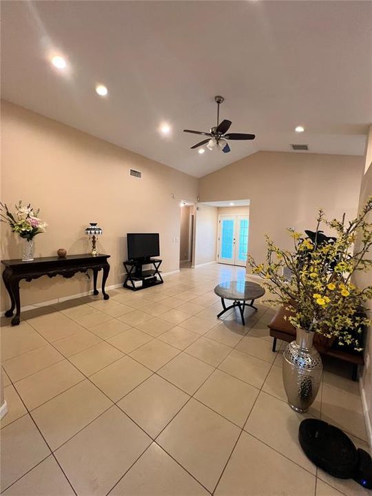 For Sale: $384,000 (3 beds, 2 baths, 1816 Square Feet)