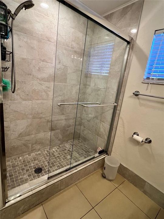 For Sale: $384,000 (3 beds, 2 baths, 1816 Square Feet)