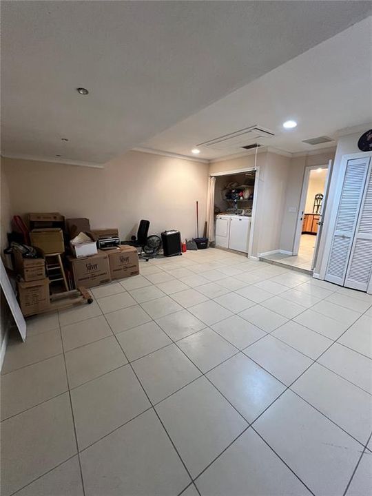 For Sale: $384,000 (3 beds, 2 baths, 1816 Square Feet)