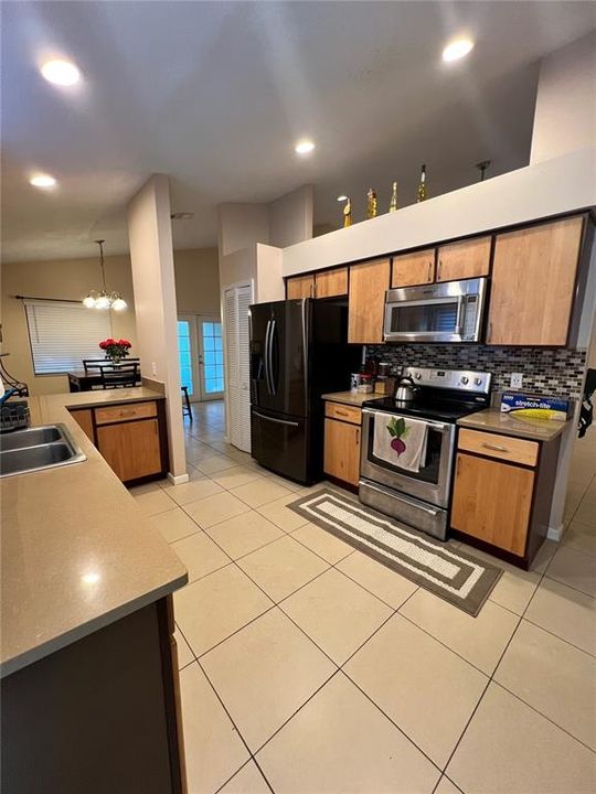 For Sale: $384,000 (3 beds, 2 baths, 1816 Square Feet)