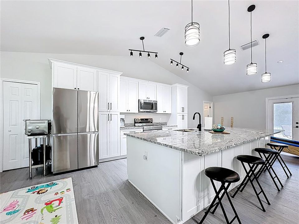 待售: $445,000 (3 贝兹, 2 浴室, 1627 平方英尺)