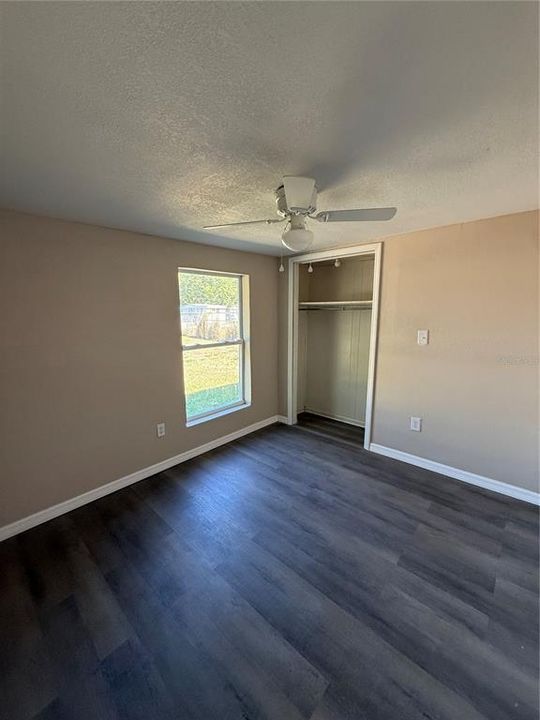 待售: $189,000 (3 贝兹, 1 浴室, 960 平方英尺)