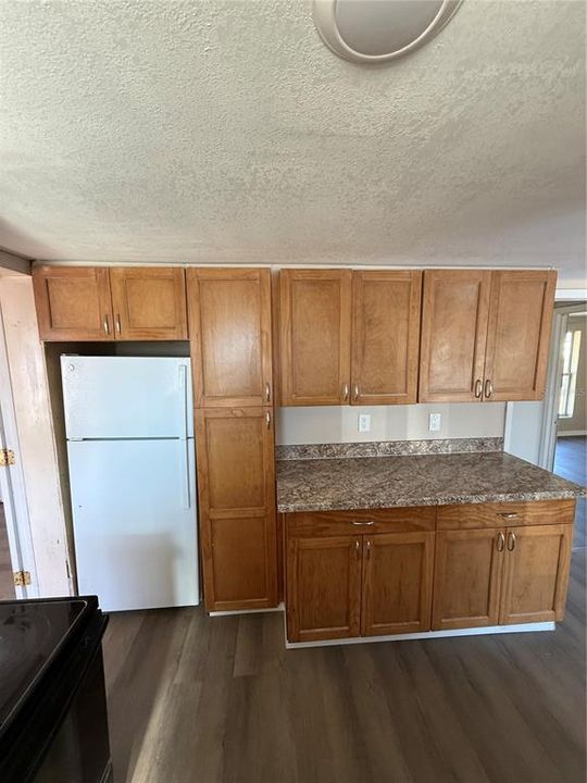 待售: $189,000 (3 贝兹, 1 浴室, 960 平方英尺)