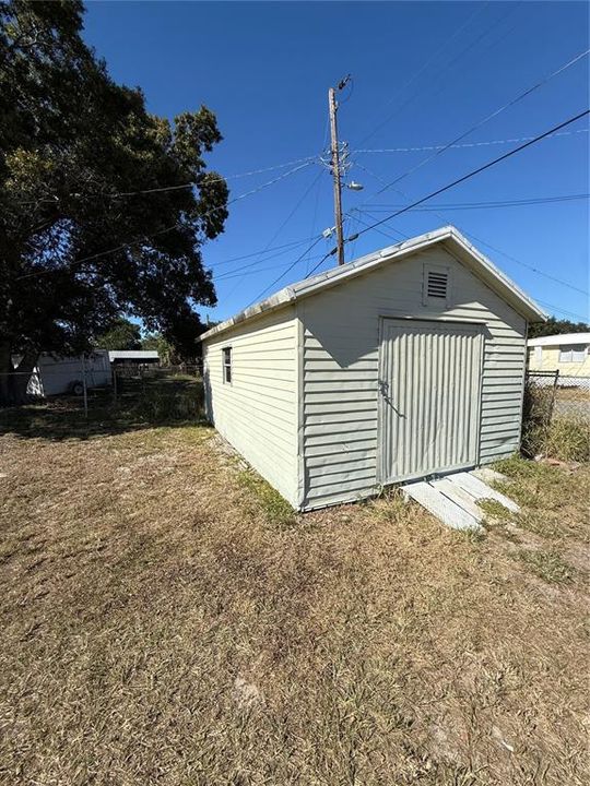 待售: $189,000 (3 贝兹, 1 浴室, 960 平方英尺)