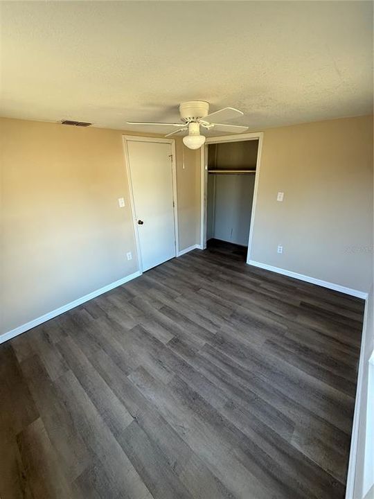 待售: $189,000 (3 贝兹, 1 浴室, 960 平方英尺)