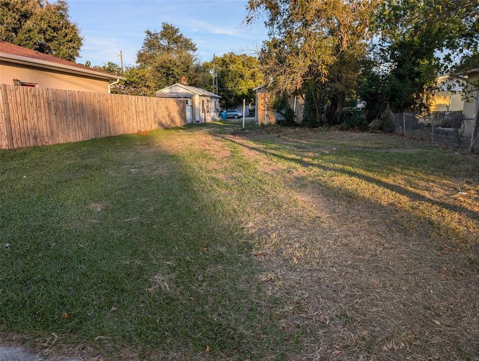 待售: $135,000 (0.07 acres)