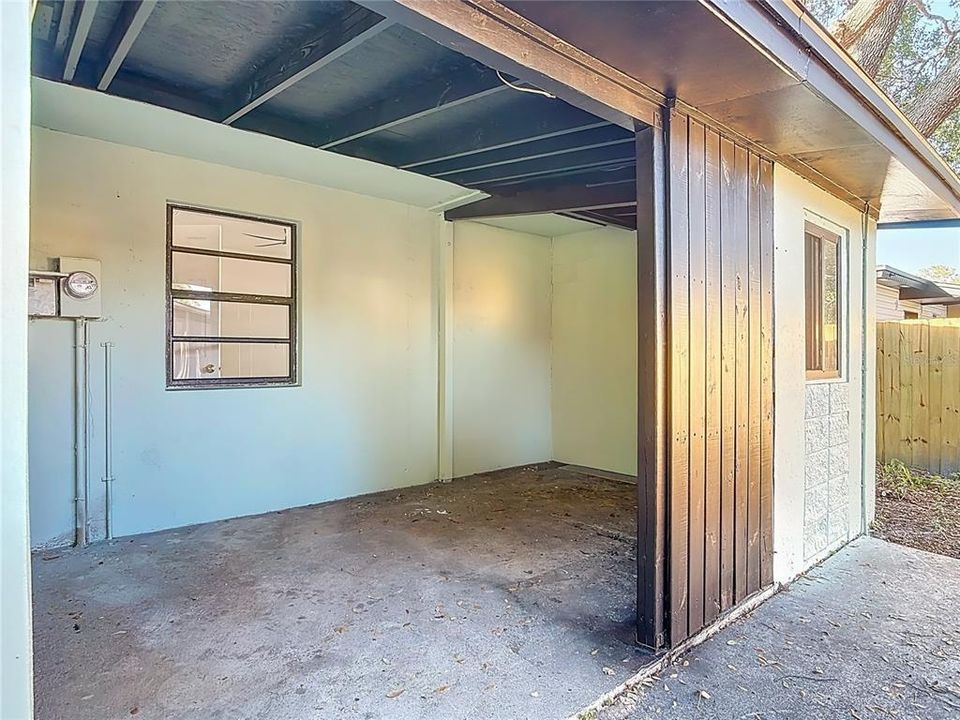 Под контрактом: $247,500 (2 спален, 2 ванн, 1141 Квадратных фут)