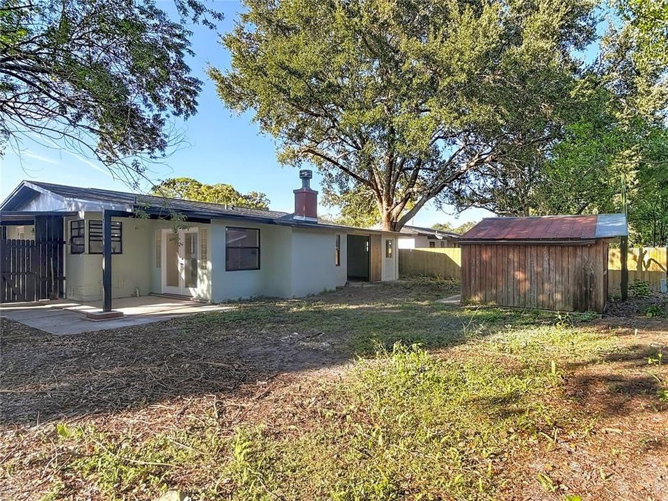 Под контрактом: $247,500 (2 спален, 2 ванн, 1141 Квадратных фут)