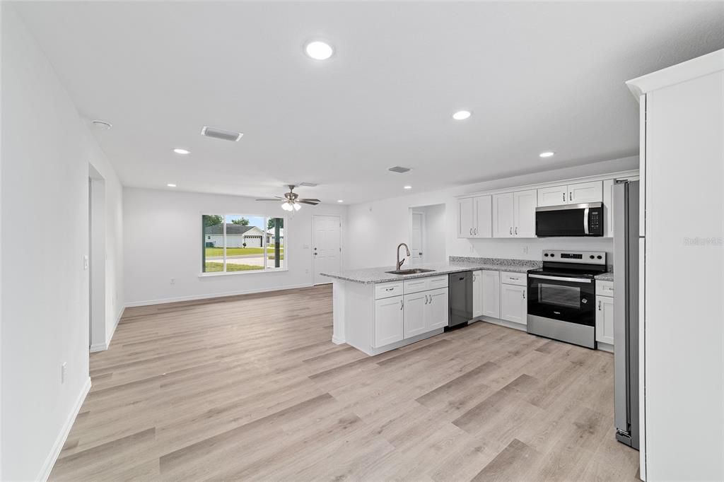 En Venta: $229,900 (3 camas, 2 baños, 1287 Pies cuadrados)