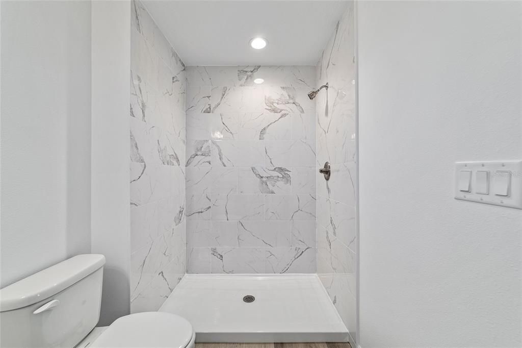 En Venta: $229,900 (3 camas, 2 baños, 1287 Pies cuadrados)