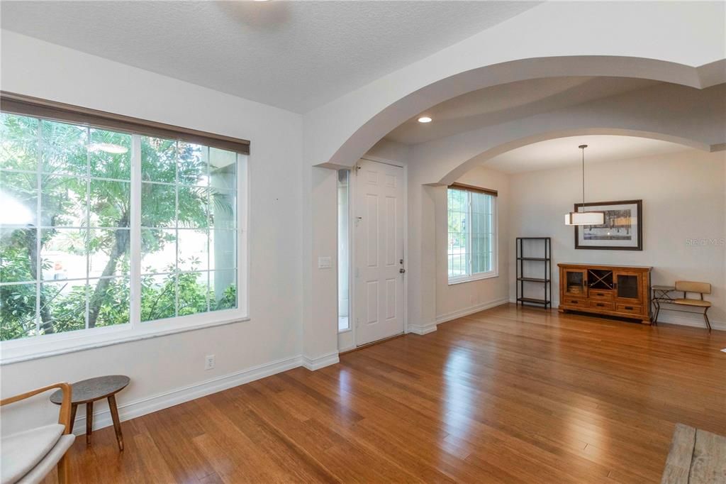 待售: $625,000 (4 贝兹, 4 浴室, 2976 平方英尺)