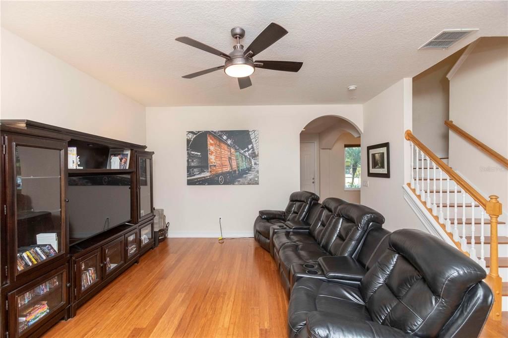 待售: $625,000 (4 贝兹, 4 浴室, 2976 平方英尺)