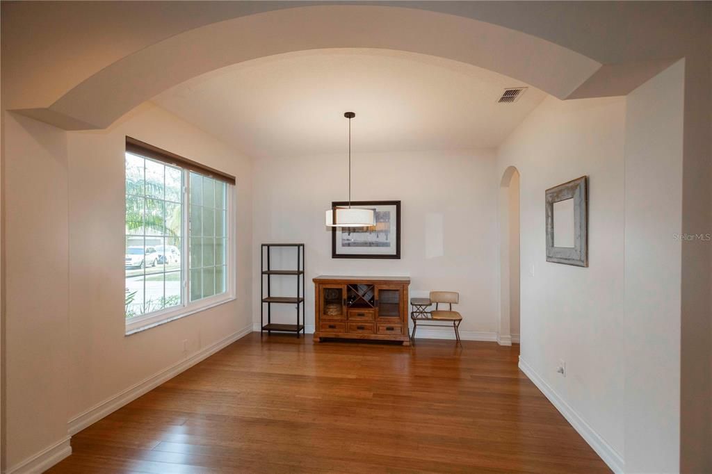 待售: $625,000 (4 贝兹, 4 浴室, 2976 平方英尺)