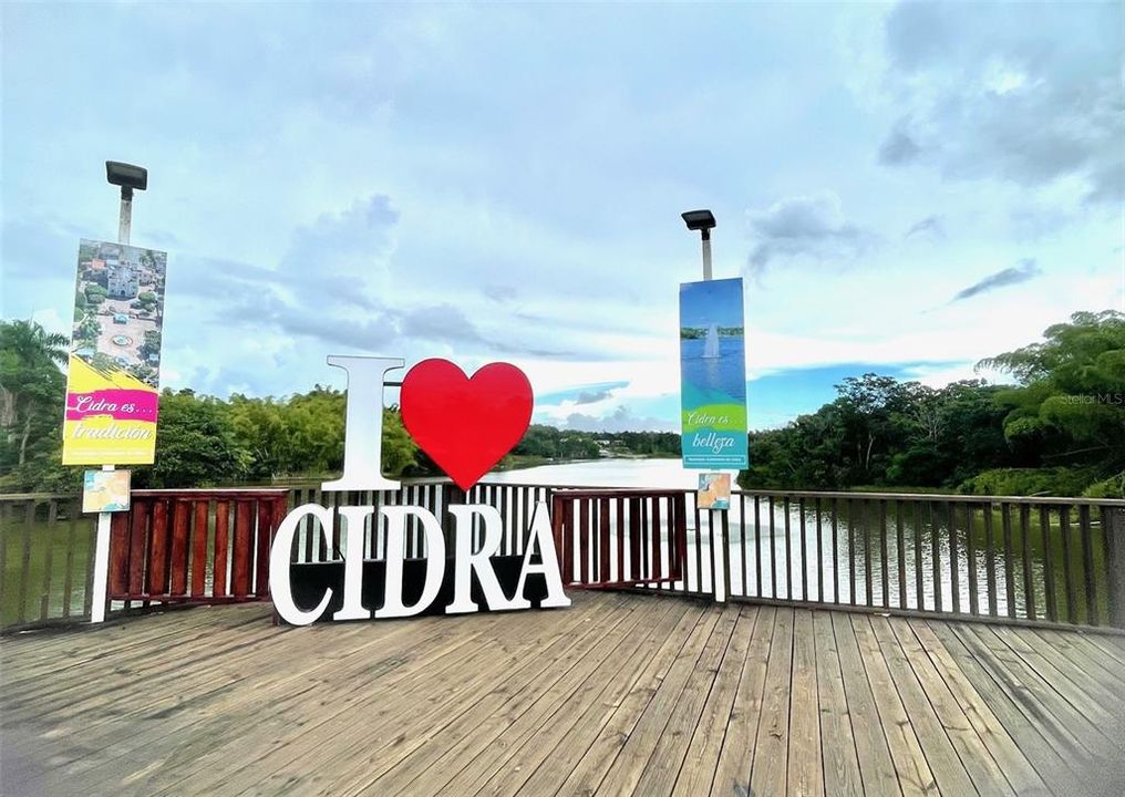 For Rent: $3,000 (3 beds, 3 baths, 2500 Square Feet)