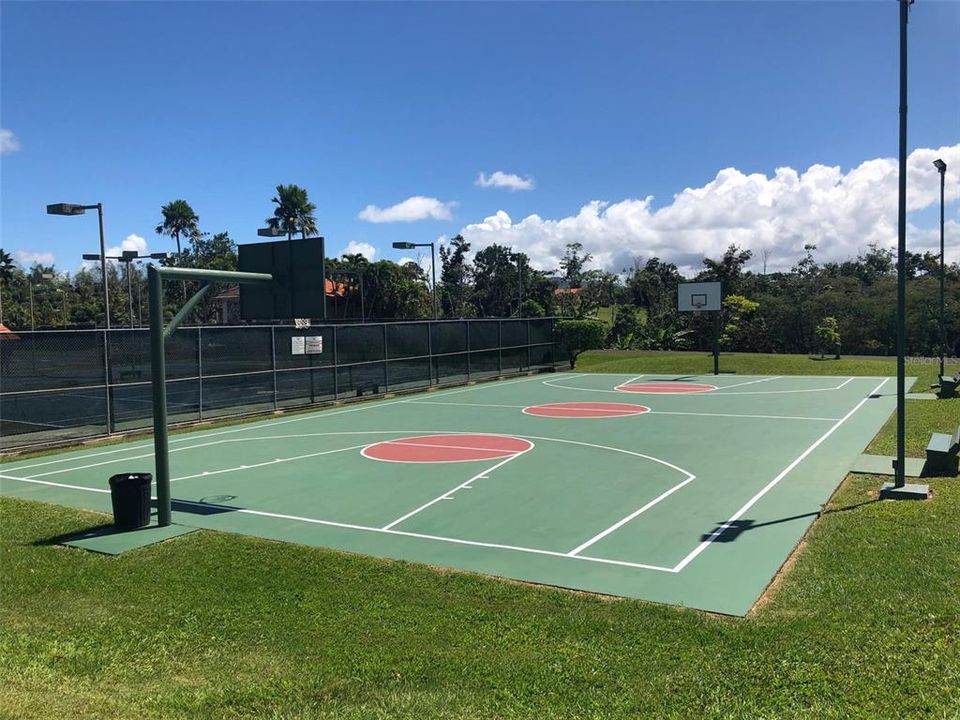 For Rent: $3,000 (3 beds, 3 baths, 2500 Square Feet)