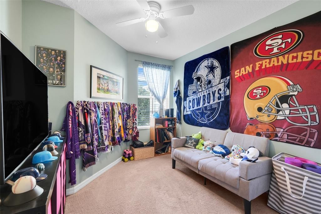 For Sale: $350,000 (3 beds, 2 baths, 1502 Square Feet)