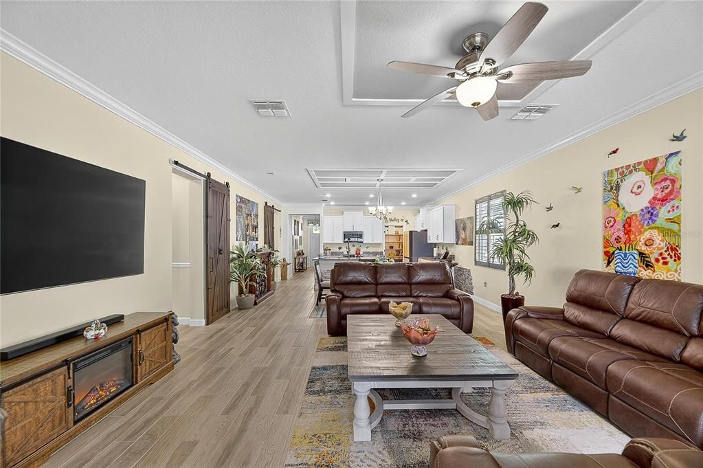 En Venta: $459,900 (3 camas, 2 baños, 2128 Pies cuadrados)