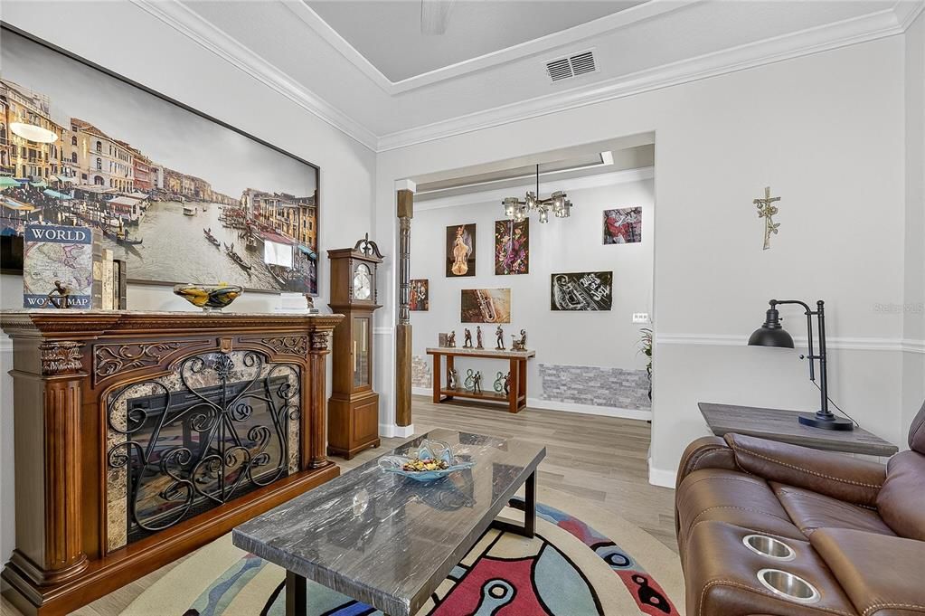 En Venta: $459,900 (3 camas, 2 baños, 2128 Pies cuadrados)