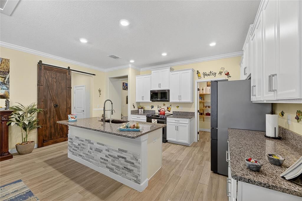 En Venta: $459,900 (3 camas, 2 baños, 2128 Pies cuadrados)