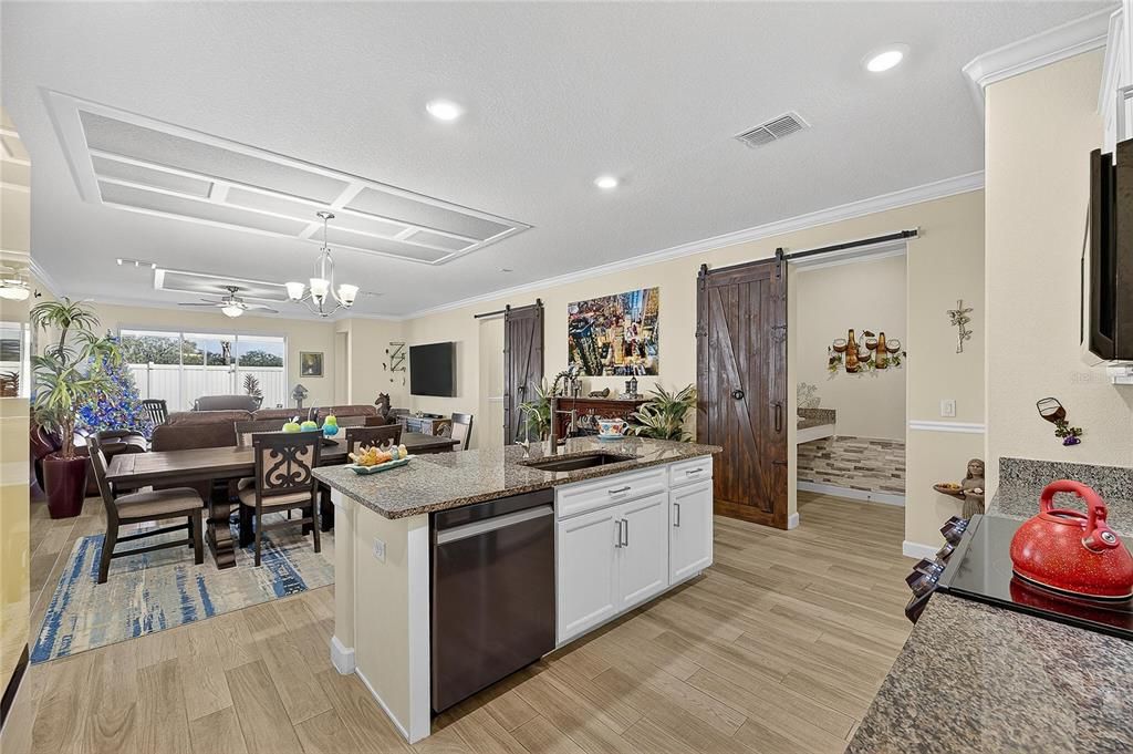 En Venta: $459,900 (3 camas, 2 baños, 2128 Pies cuadrados)