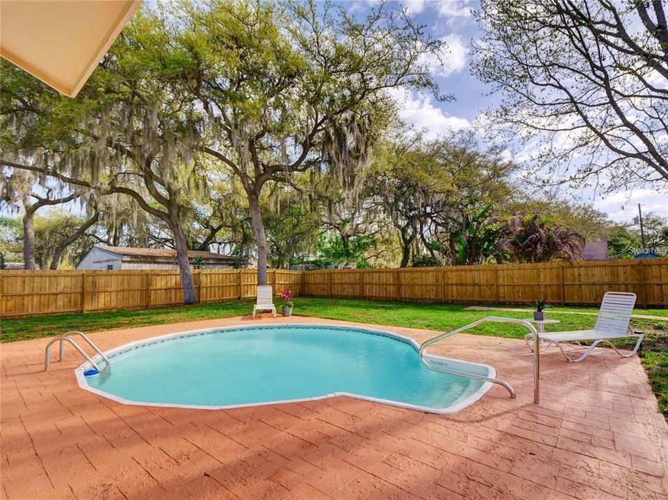 For Rent: $2,150 (3 beds, 2 baths, 1314 Square Feet)