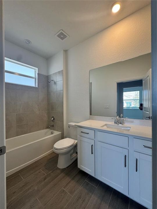 For Sale: $344,147 (3 beds, 3 baths, 2177 Square Feet)