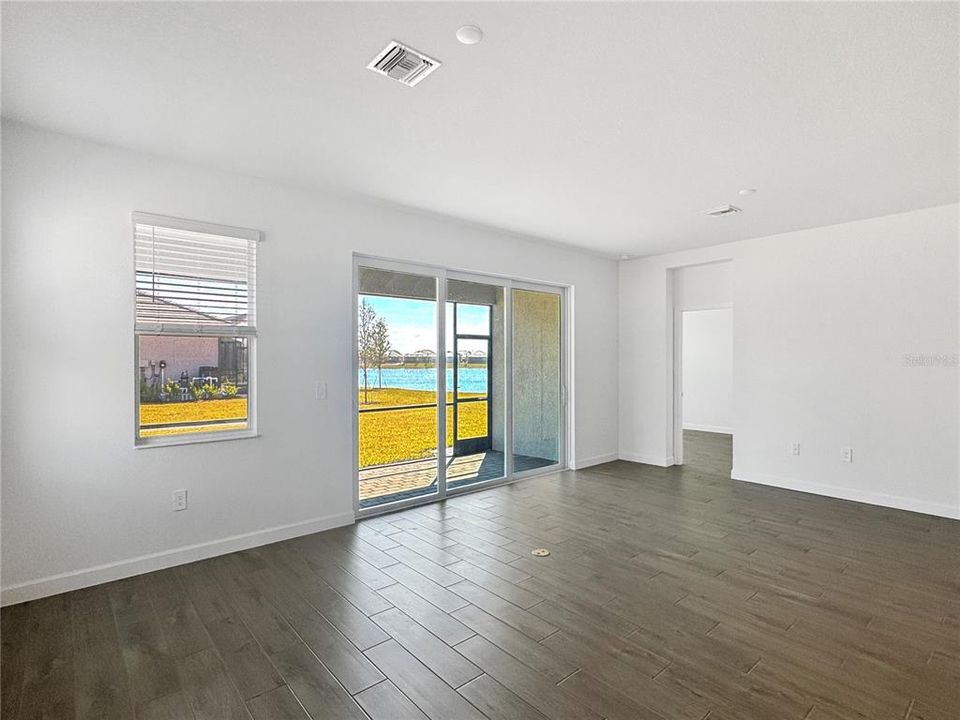 For Sale: $344,147 (3 beds, 3 baths, 2177 Square Feet)