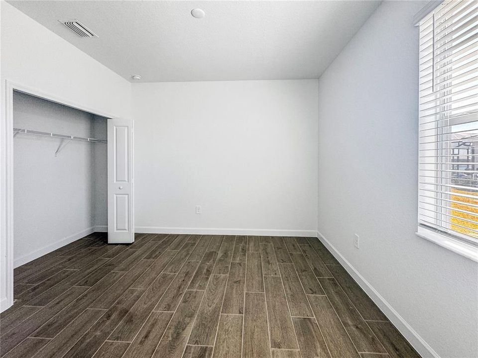 For Sale: $344,147 (3 beds, 3 baths, 2177 Square Feet)