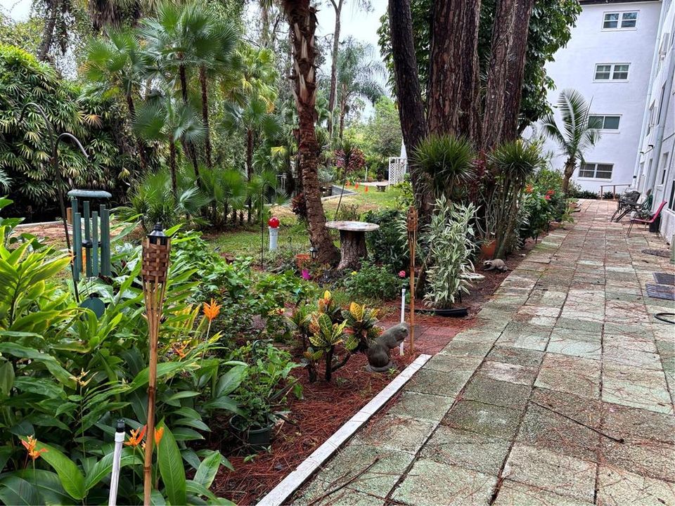 待售: $115,000 (2 贝兹, 2 浴室, 1378 平方英尺)