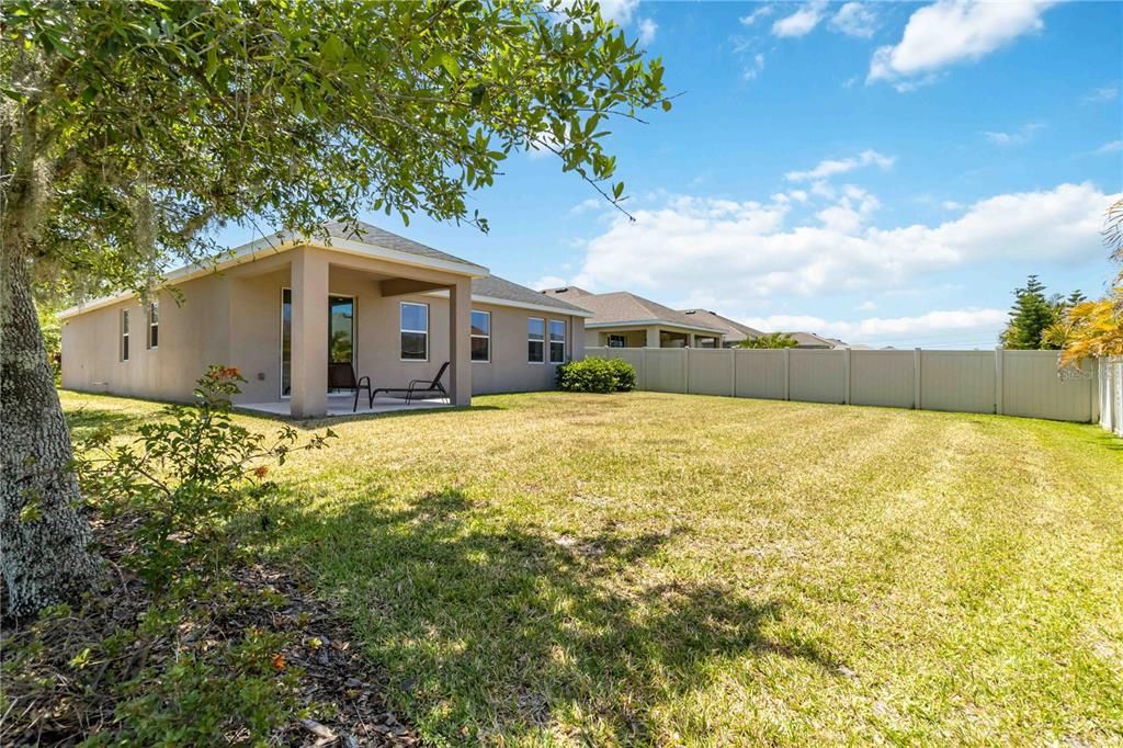 На продажу: $350,000 (4 спален, 2 ванн, 1850 Квадратных фут)