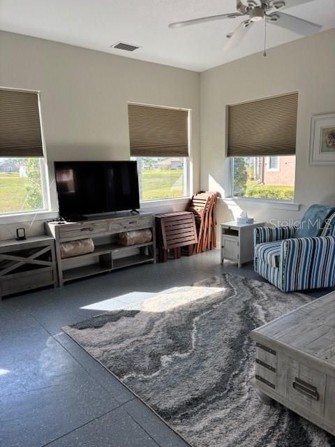 待售: $249,900 (0 贝兹, 1 浴室, 480 平方英尺)