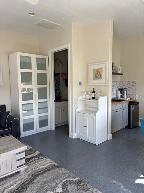 待售: $249,900 (0 贝兹, 1 浴室, 480 平方英尺)