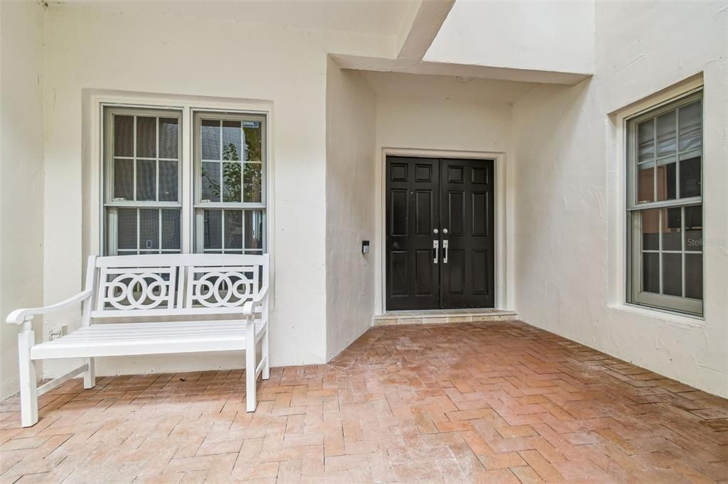 For Rent: $5,995 (3 beds, 3 baths, 2636 Square Feet)