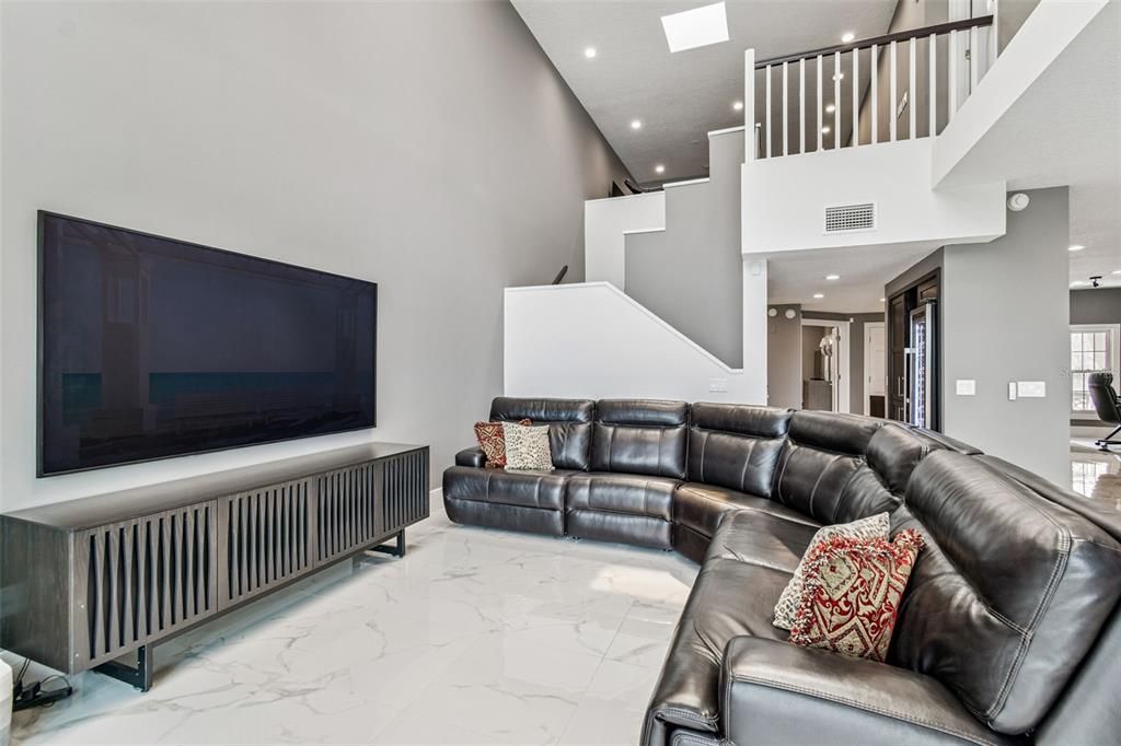 For Rent: $5,995 (3 beds, 3 baths, 2636 Square Feet)