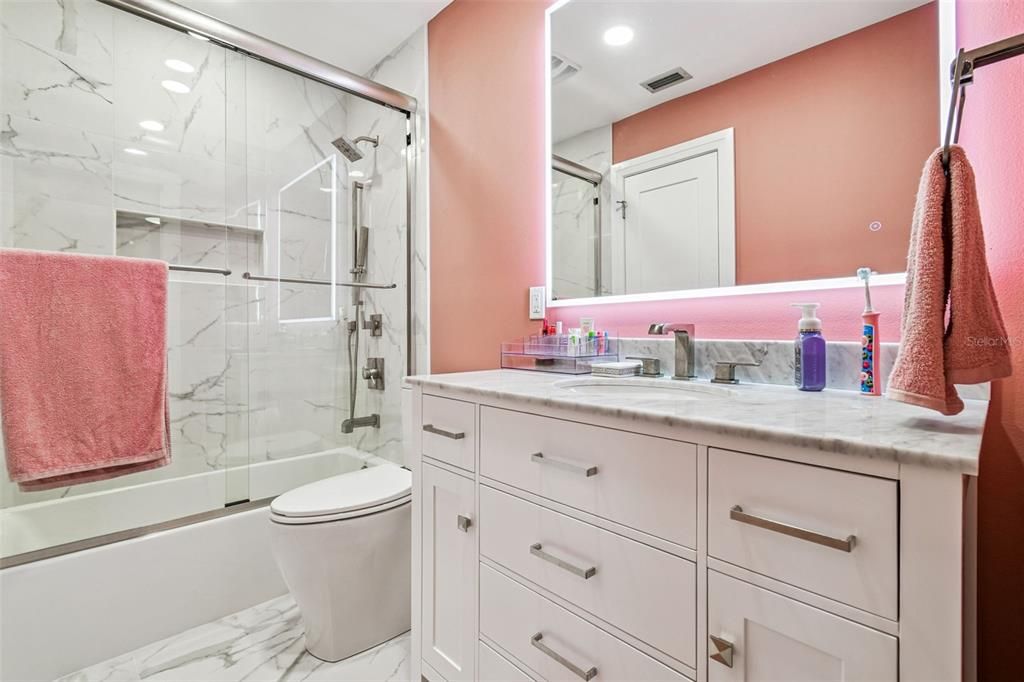 For Rent: $5,995 (3 beds, 3 baths, 2636 Square Feet)