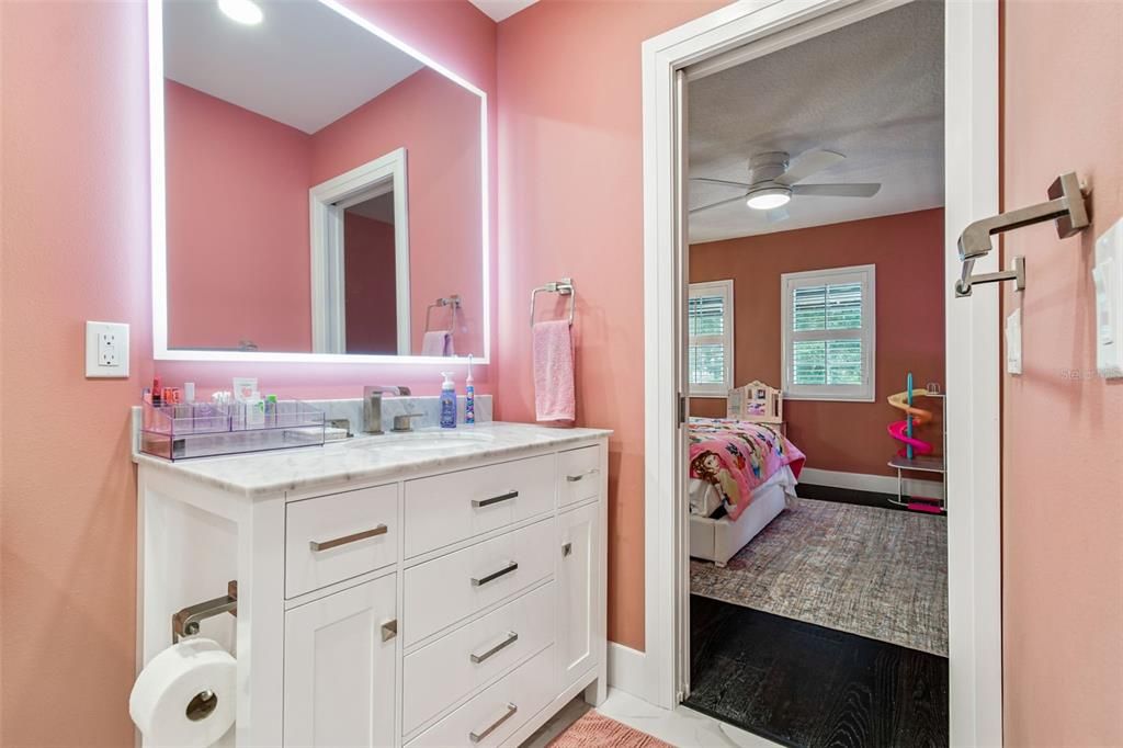 For Rent: $5,995 (3 beds, 3 baths, 2636 Square Feet)