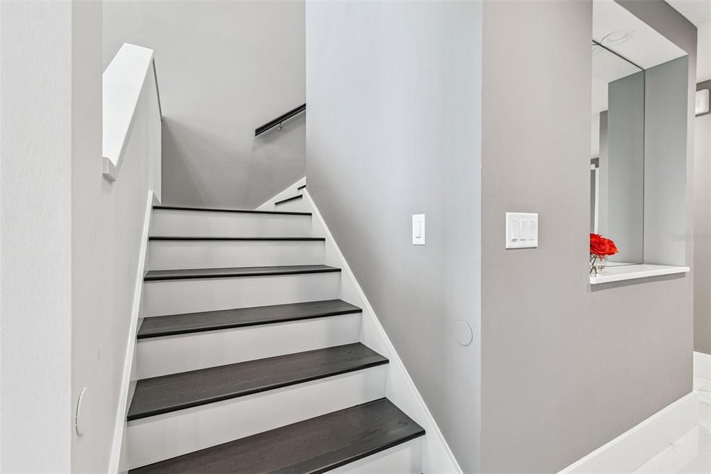 For Rent: $5,995 (3 beds, 3 baths, 2636 Square Feet)