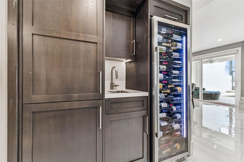 For Rent: $5,995 (3 beds, 3 baths, 2636 Square Feet)