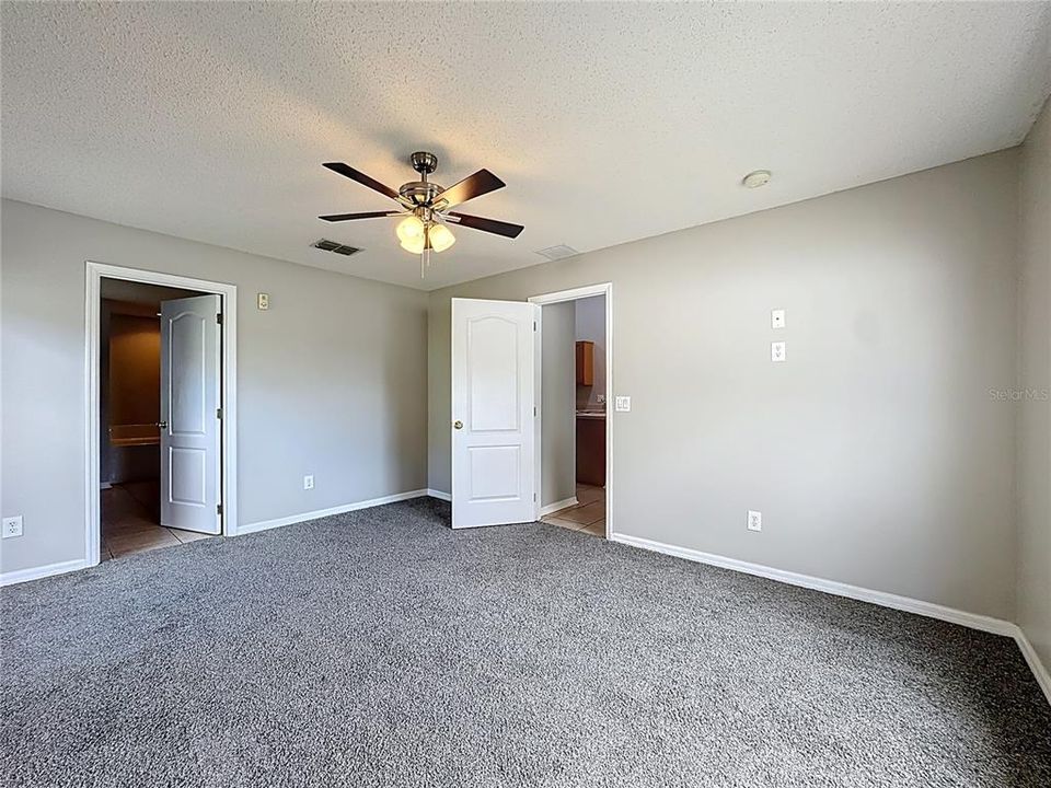 For Sale: $375,000 (4 beds, 2 baths, 1775 Square Feet)