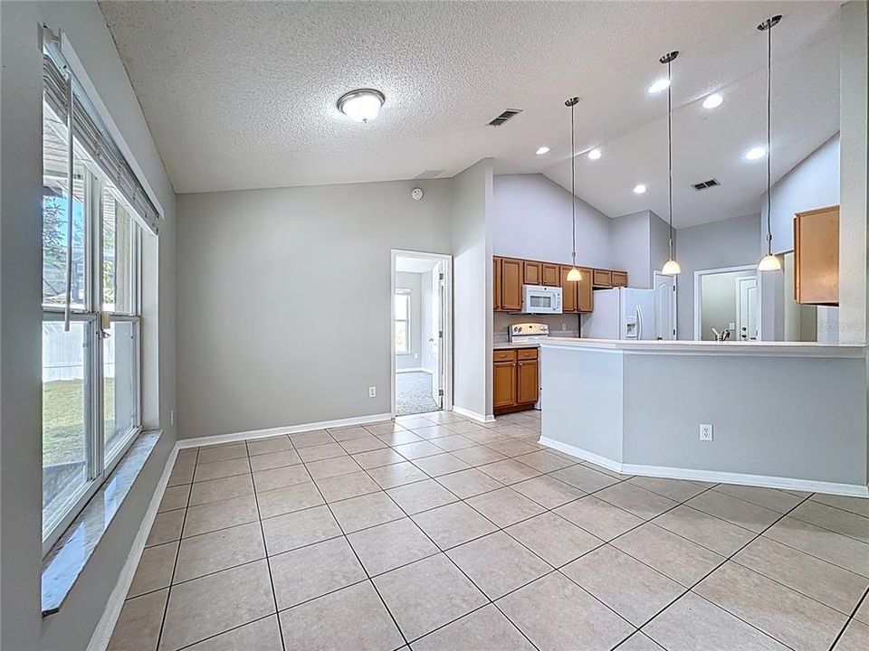 For Sale: $375,000 (4 beds, 2 baths, 1775 Square Feet)