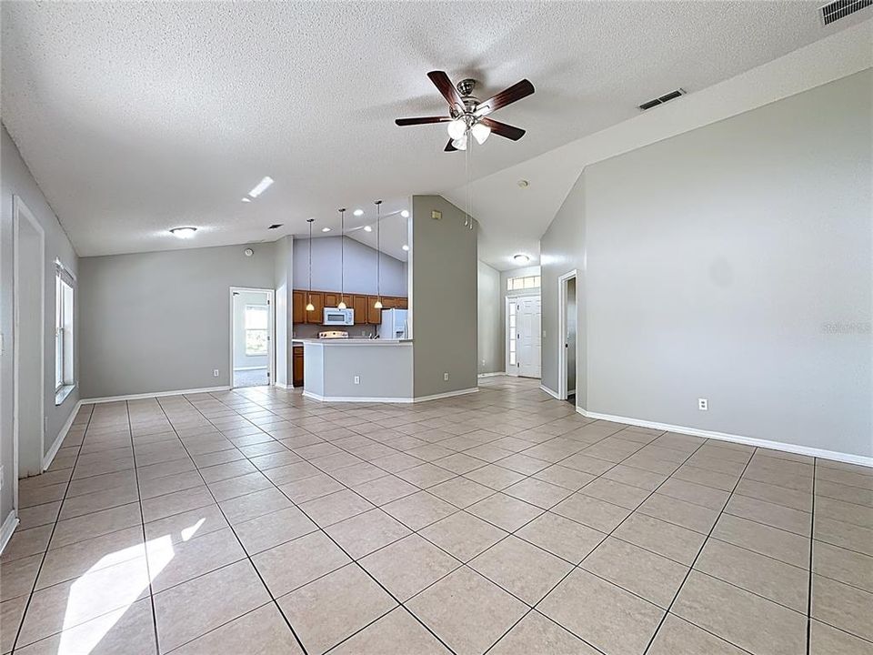 For Sale: $375,000 (4 beds, 2 baths, 1775 Square Feet)