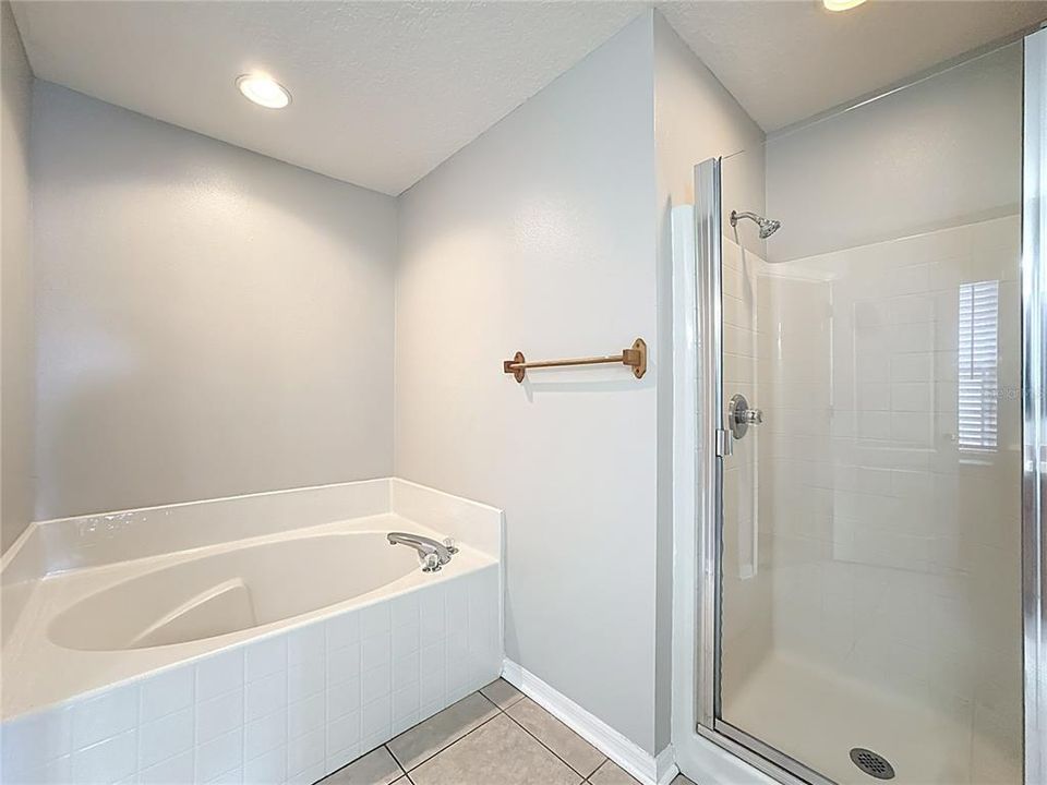 For Sale: $375,000 (4 beds, 2 baths, 1775 Square Feet)