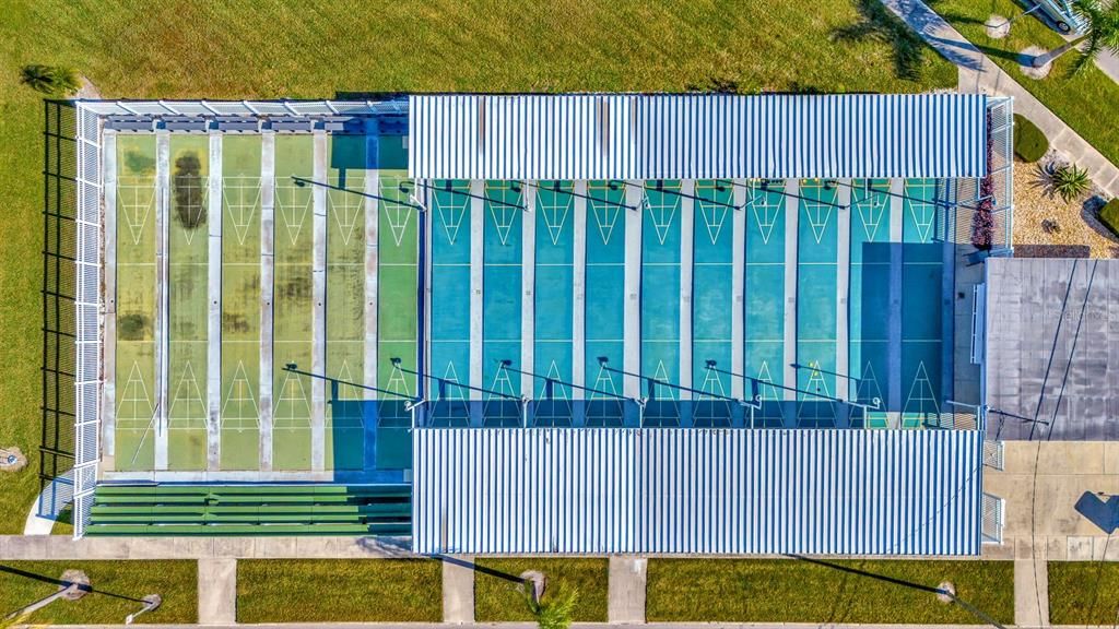 For Sale: $285,000 (2 beds, 2 baths, 960 Square Feet)